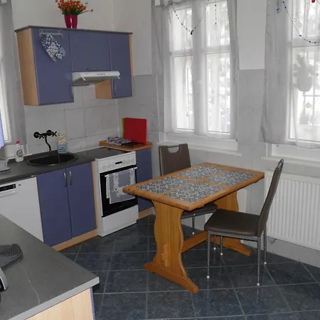 Alexandra * Karlovy Vary