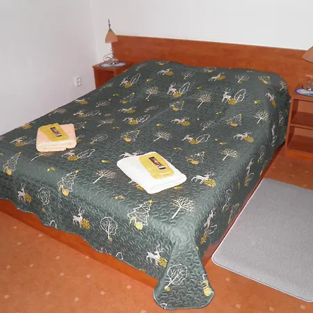 Alexandra Villa *